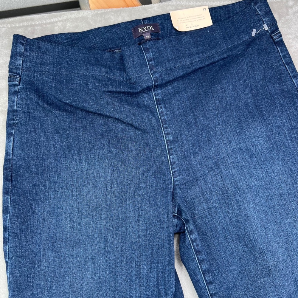 NYDJ Pull-On Straight Jeans Womens 12 Blue Stretch Lift Tuck Water Conscious